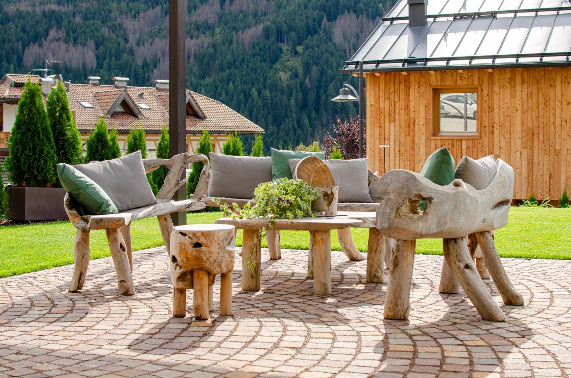 Mason La Zondra Aparthotel Vigo di Fassa Bagian luar foto