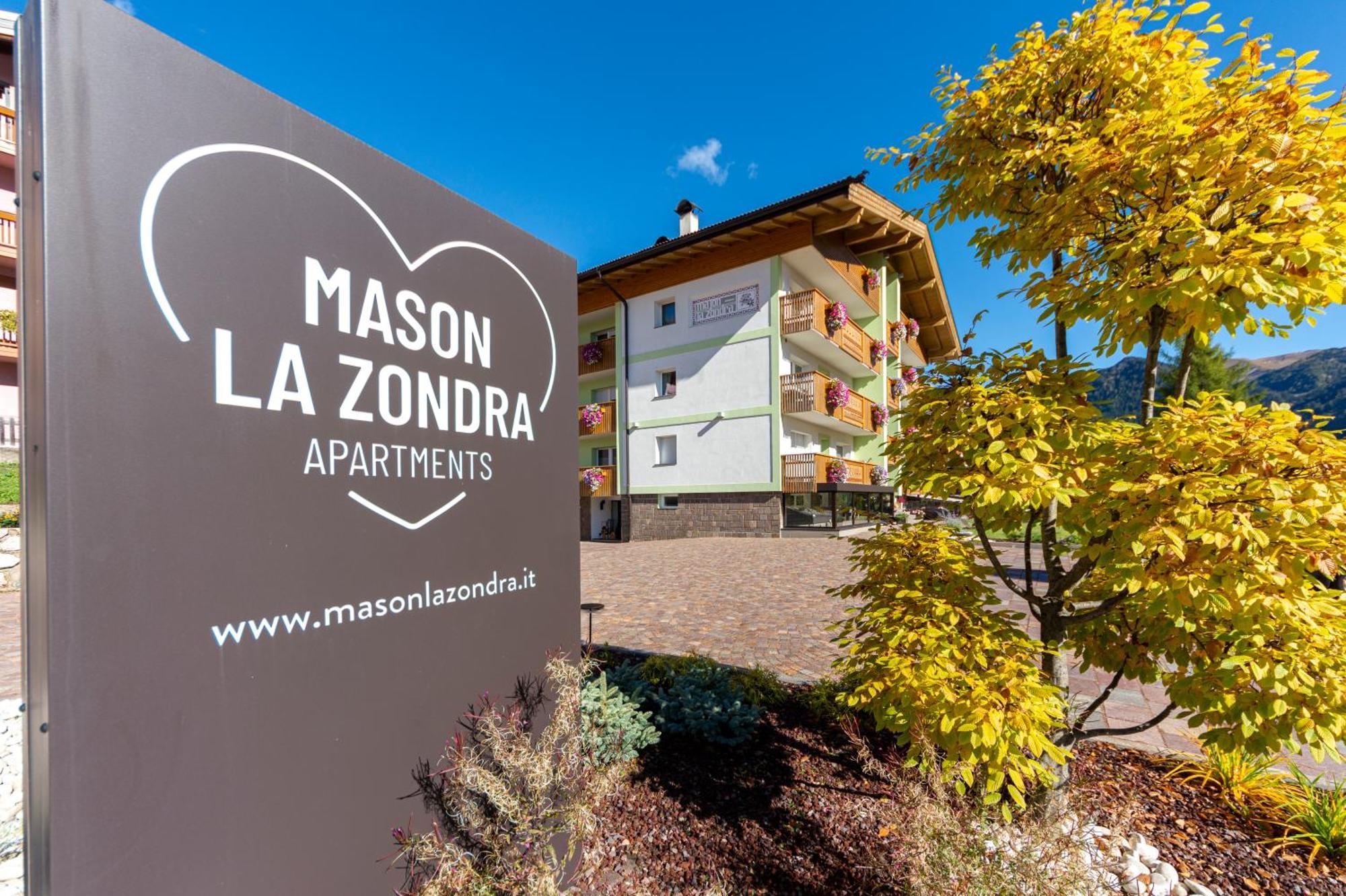 Mason La Zondra Aparthotel Vigo di Fassa Bagian luar foto