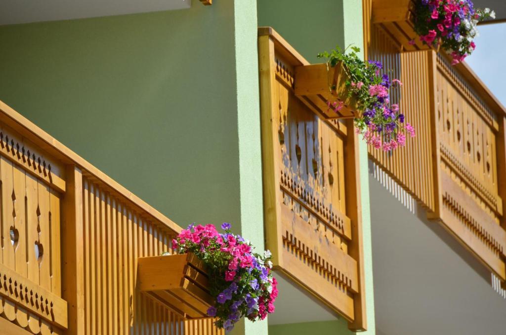 Mason La Zondra Aparthotel Vigo di Fassa Bagian luar foto