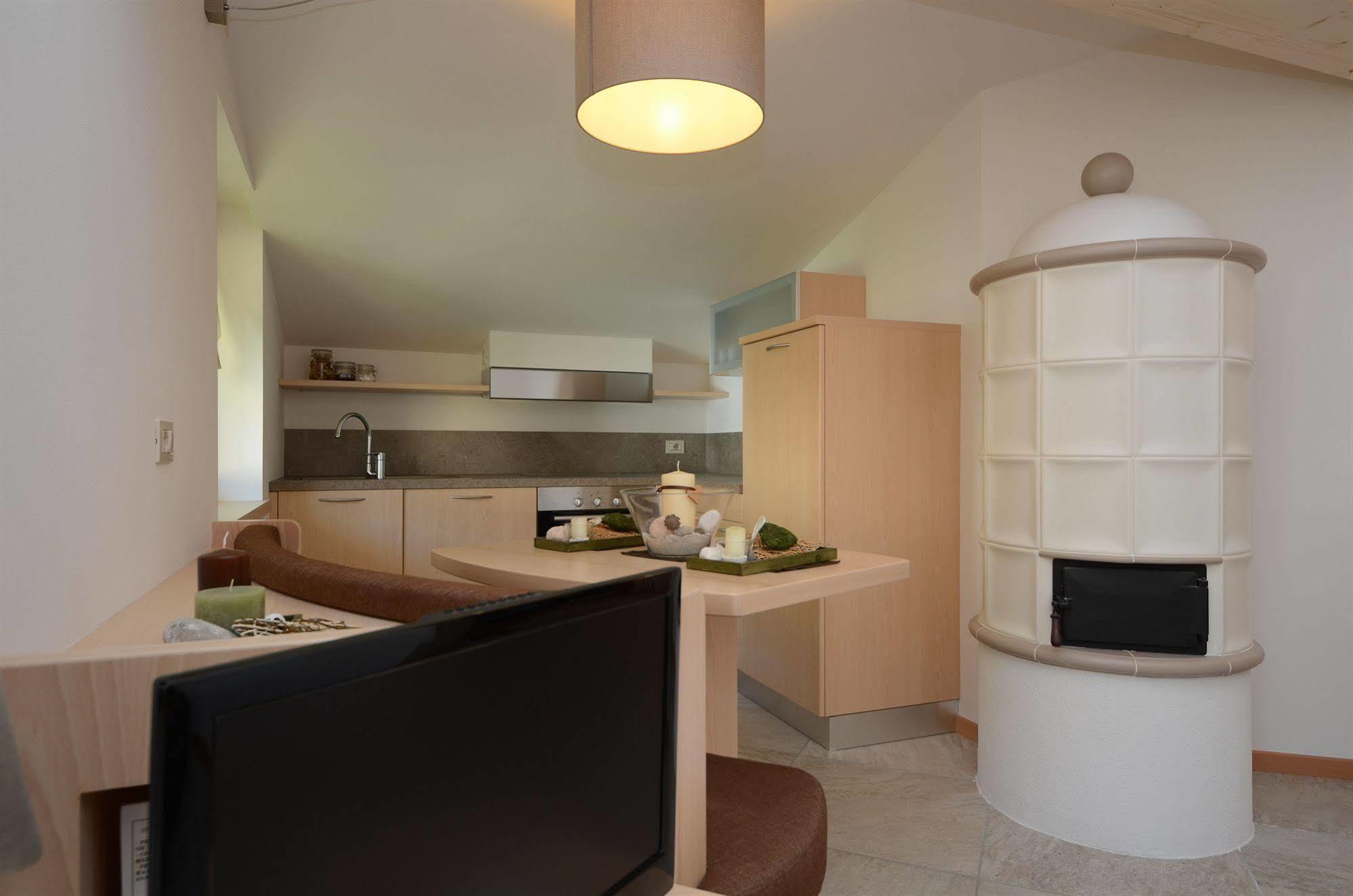 Mason La Zondra Aparthotel Vigo di Fassa Bagian luar foto